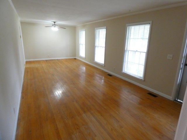 803 W Northfield Blvd - Photo 3 of 26