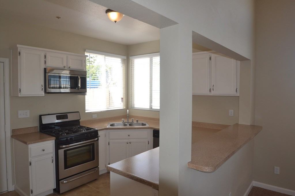 473 La Esperanza Dr - Photo 2 of 10