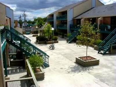 Enfield Estates Apartments 370 358370 Enfield Crescent, Winnipeg, MB R2H 1C7 Zumper