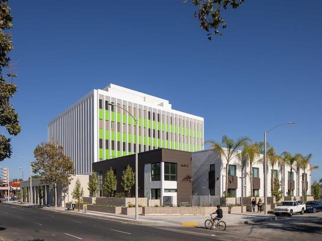 1666 N Main St - Photo 2 of 3