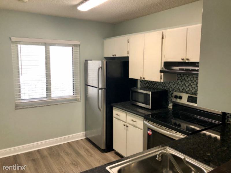 2211 2211 Belleair Rd D7 - Photo 2 of 19