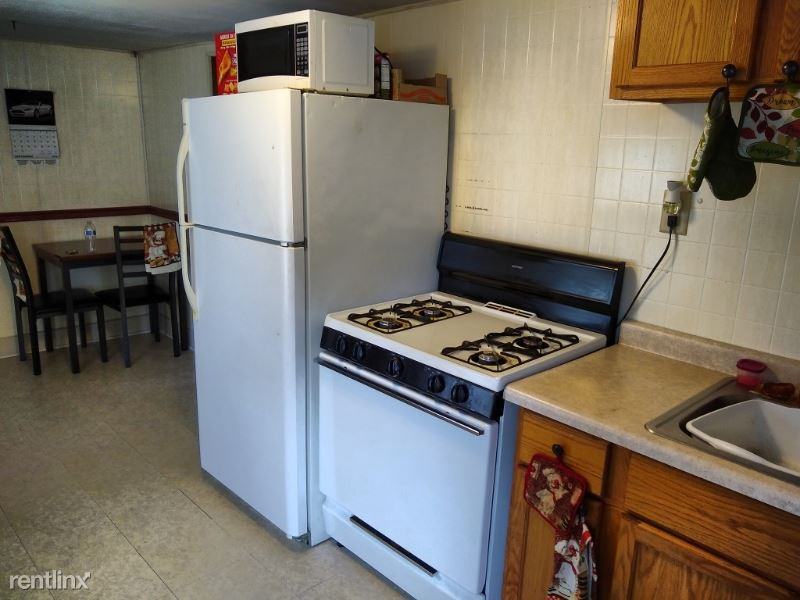 301 E Eleanor St 2nd Fl - Photo 2 of 13