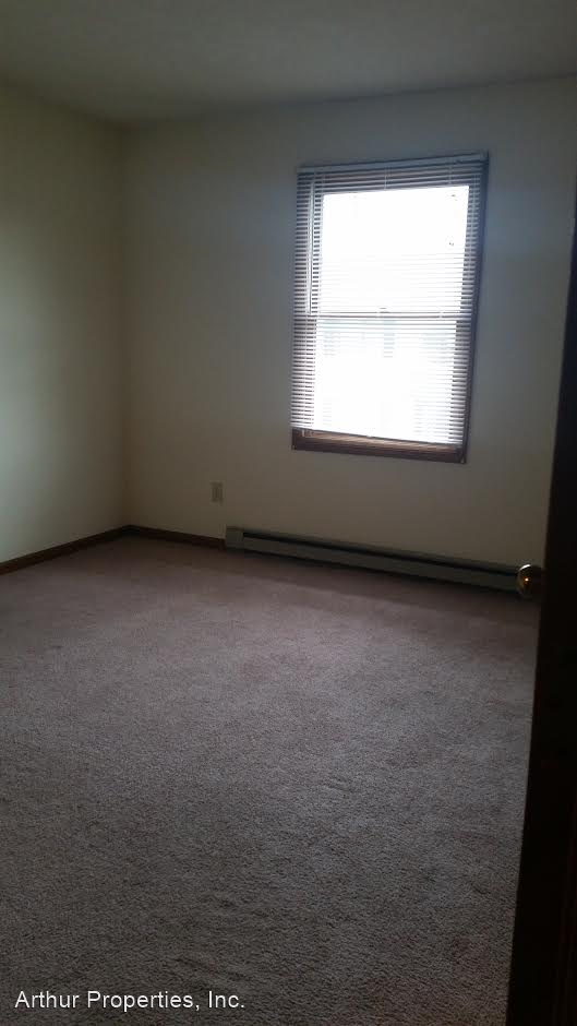 811 E. 4th St. Rd. - Photo 2 of 7