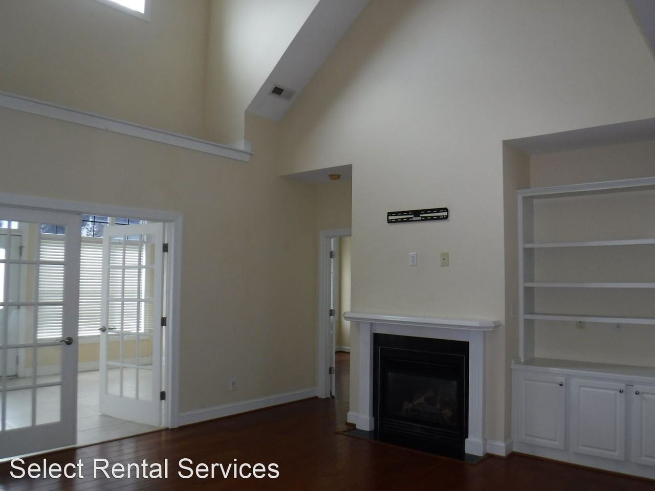 509 Water Crest Cir - Photo 3 of 8