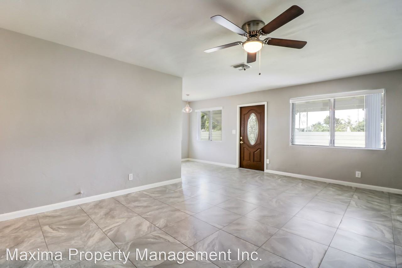 260 260 NE 58th St  B #B - Photo 3 of 15