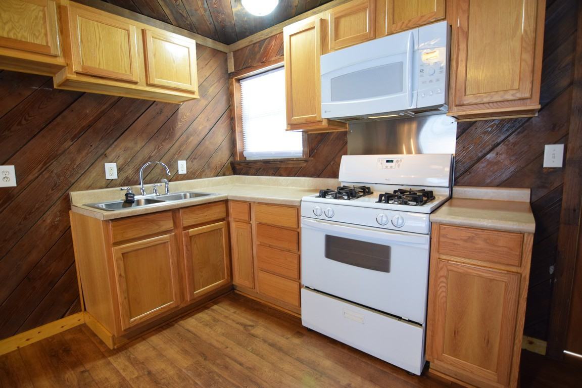 1309 W Avenue D - Photo 3 of 14