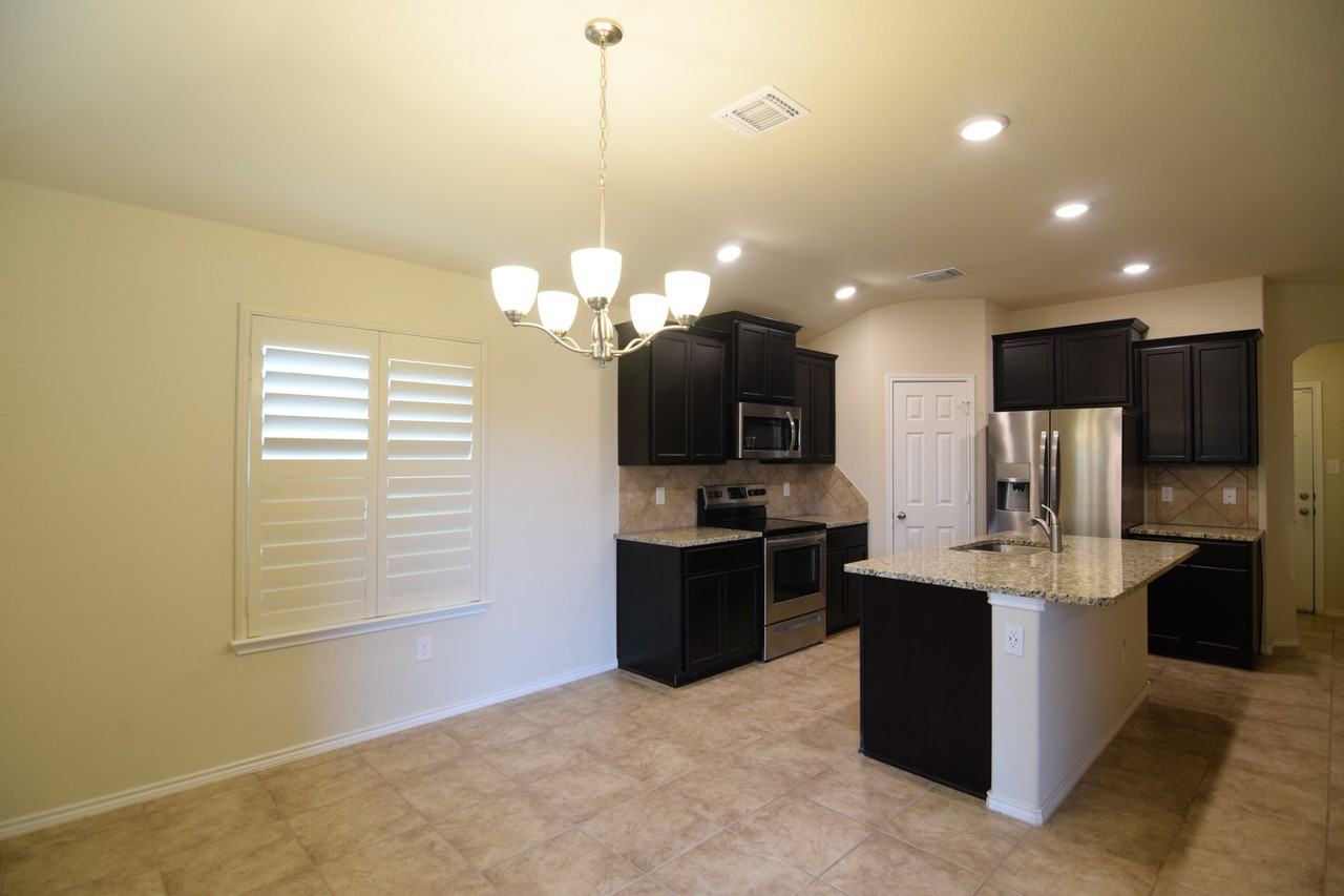 208 Ken Dr - Photo 4 of 21