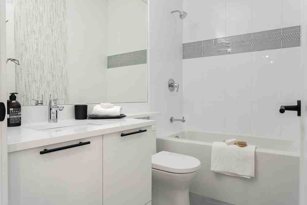 32888 Maclure Rd - Photo 3 of 6