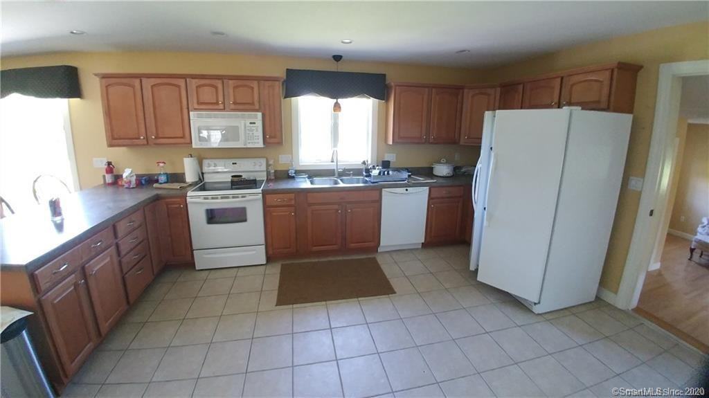 216 Wells Rd - Photo 2 of 7