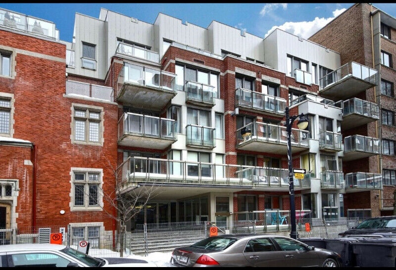 1455 Rue Towers #408