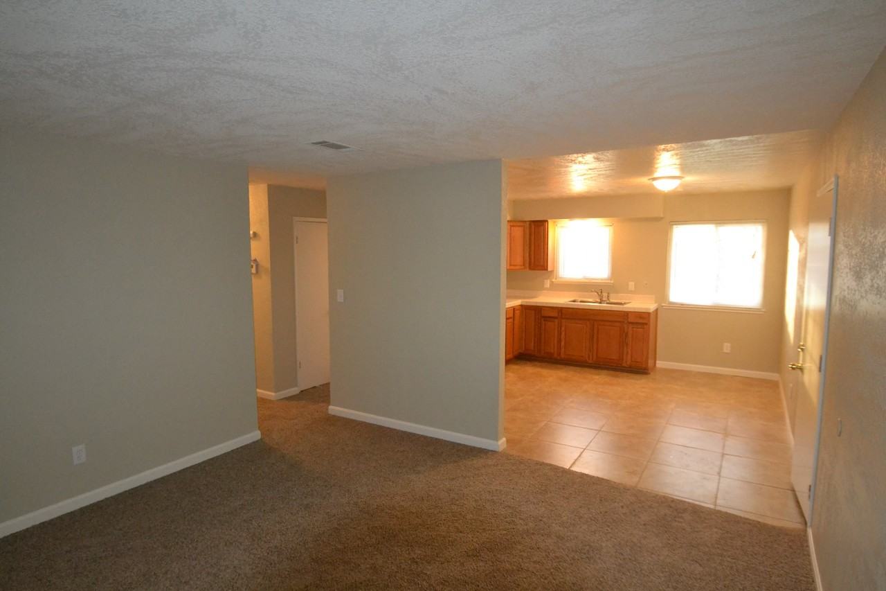 222 Cindy Ln - Photo 3 of 7