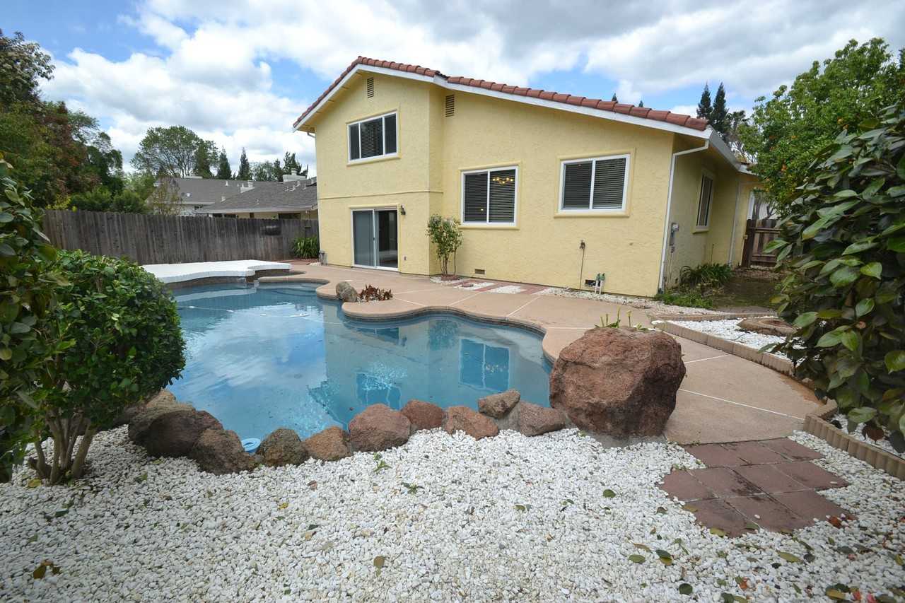 11144 Noatak River Ct - Photo 2 of 13