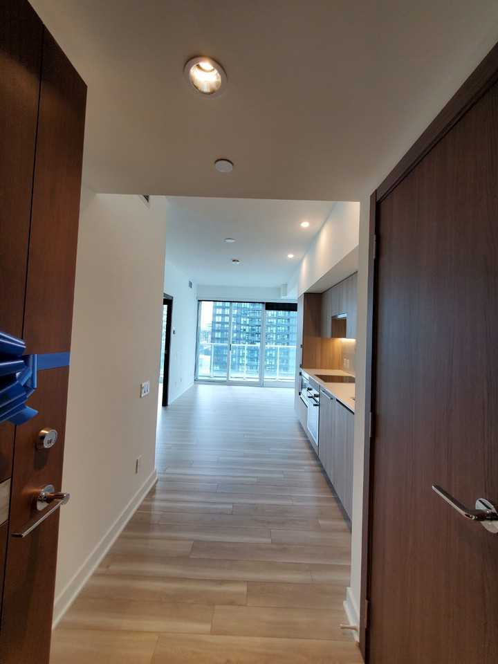 17 Bathurst Street #1207