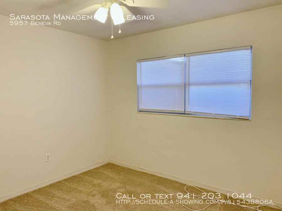 5957 Beneva Road - Photo 5 of 10