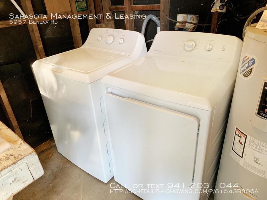 5957 Beneva Road - Photo 7 of 10