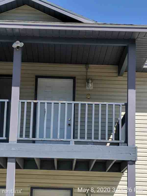 545 545 Shoshone St N 4 - Photo 3 of 20