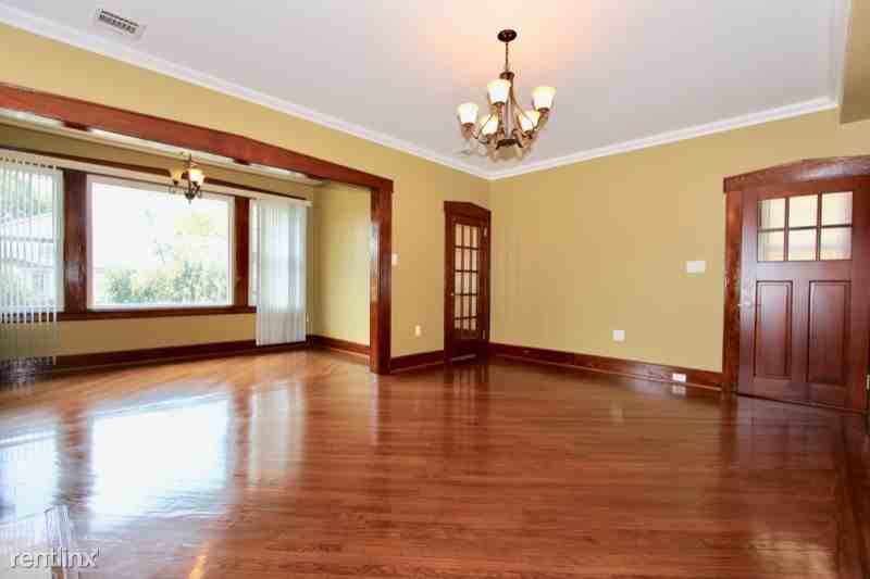 33 33 Oakwood Ave 2 - Photo 3 of 27
