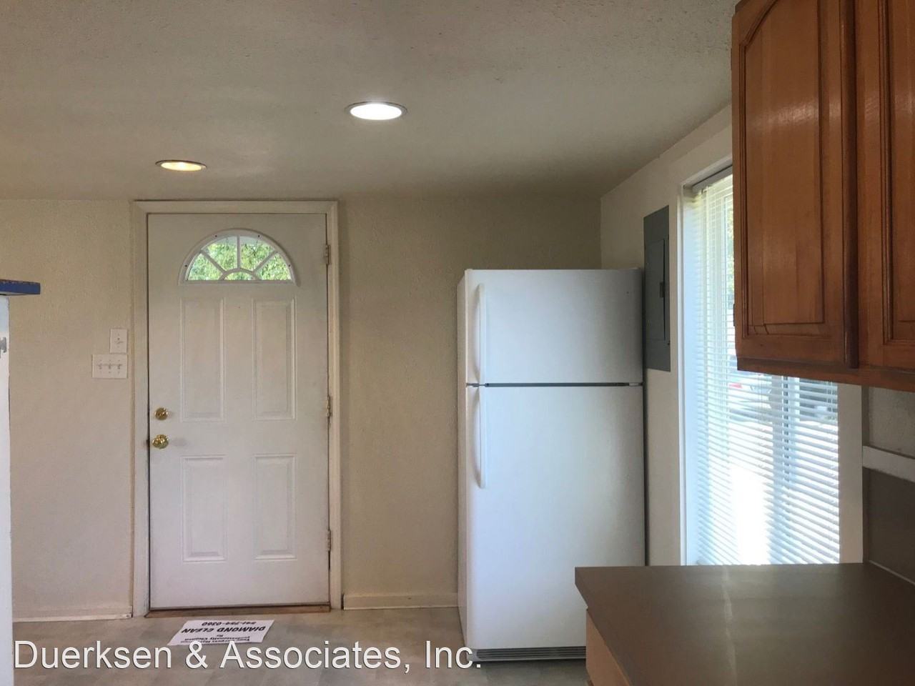 660 N 4th St - Photo 2 of 8