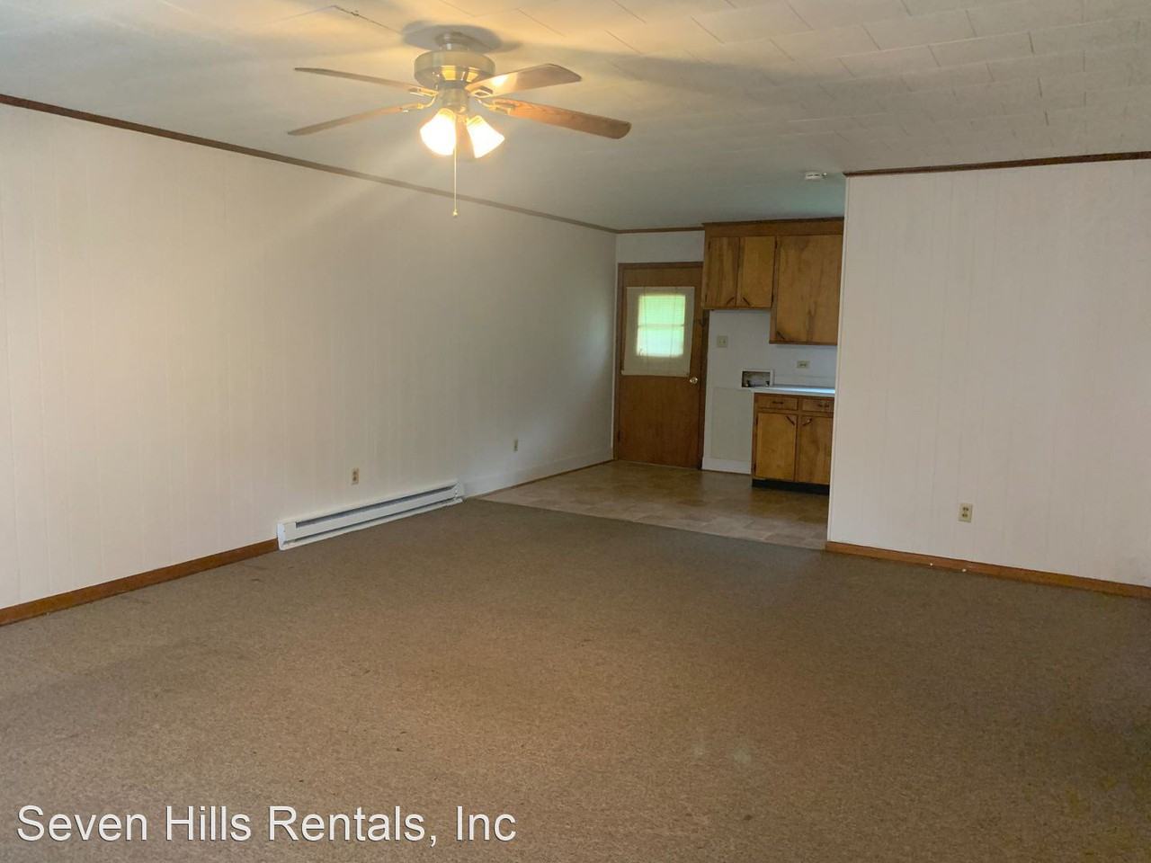 226/270 Club Drive - Photo 2 of 12