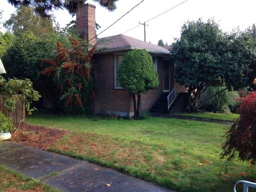 4416 NE 65th St - Photo 3 of 15