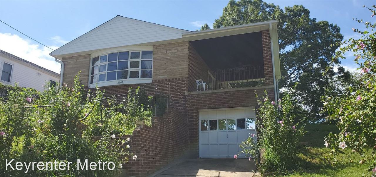 6903 Buchanan St - Photo 2 of 15