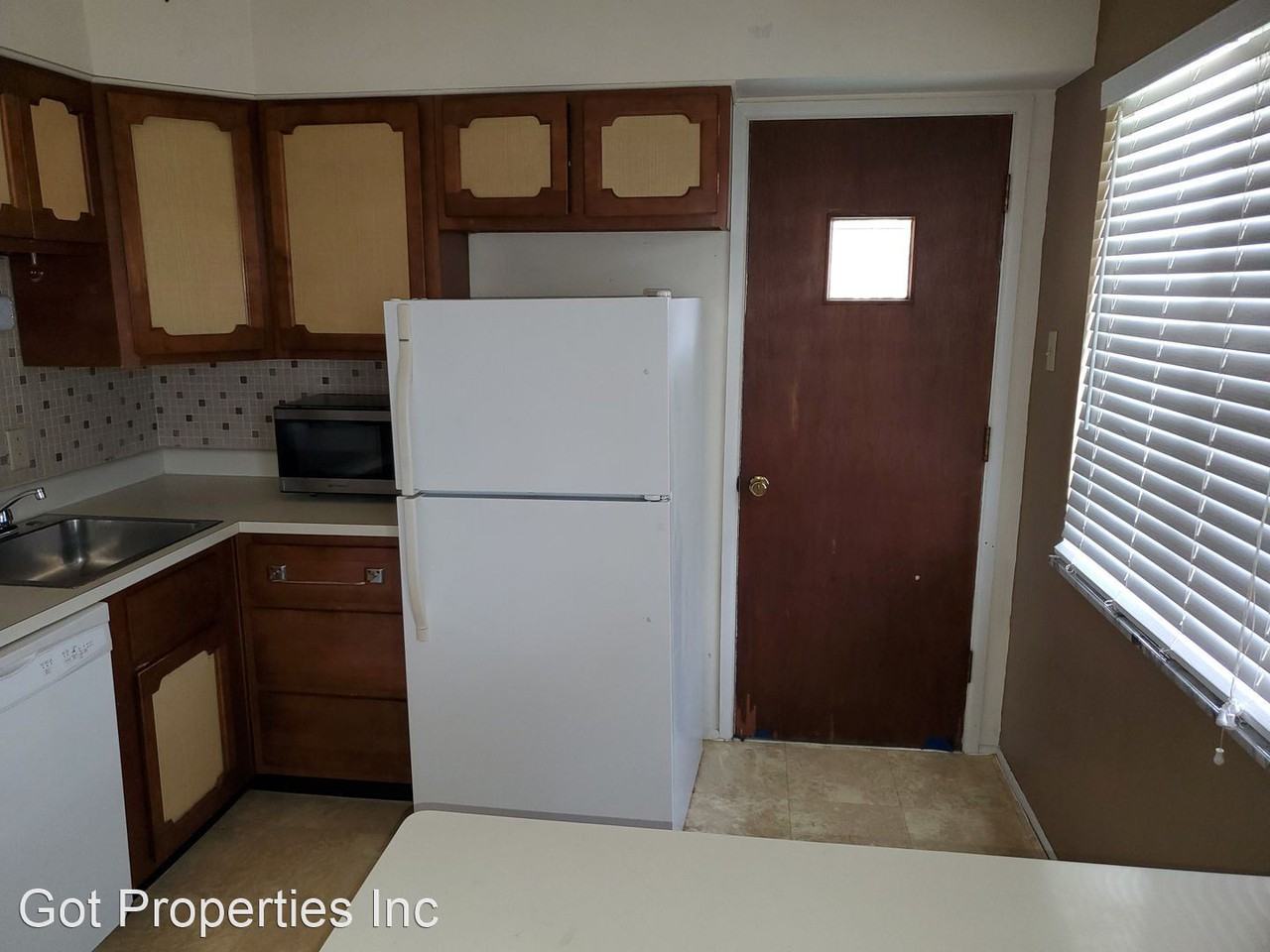 11951 Tesson Ferry Rd #C - Photo 2 of 8