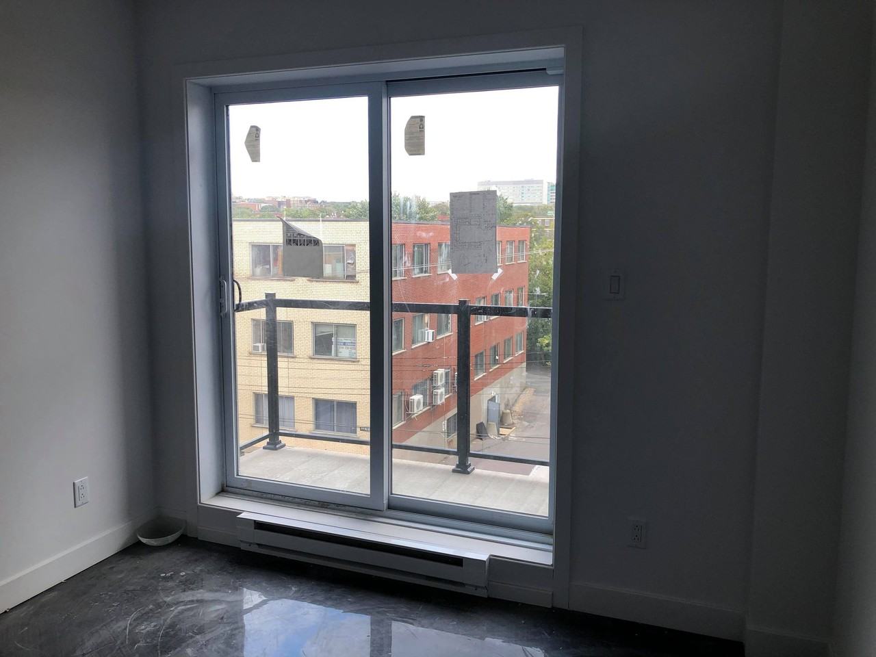 4315 Avenue de Courtrai #24