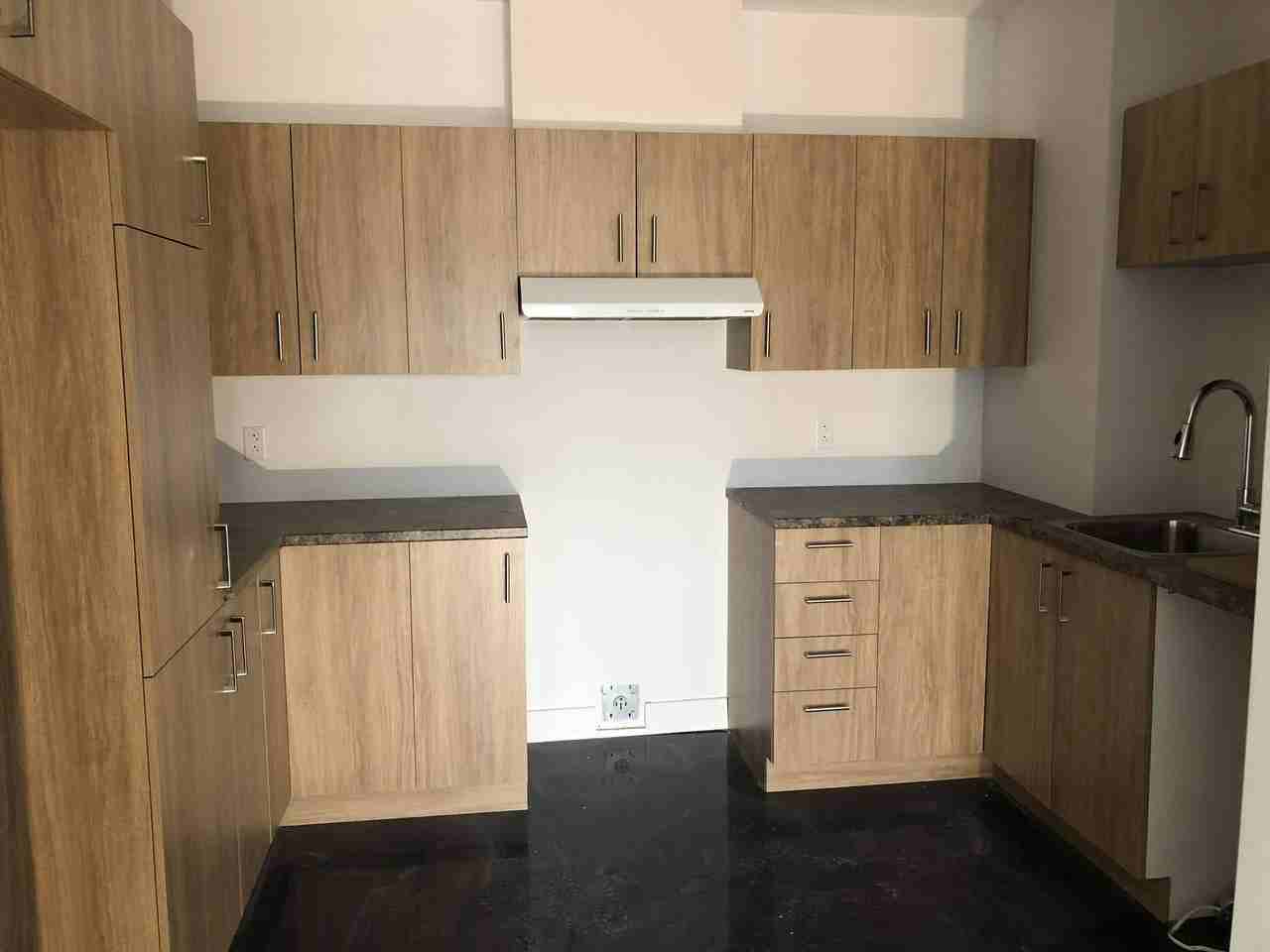 4315 Avenue de Courtrai #6