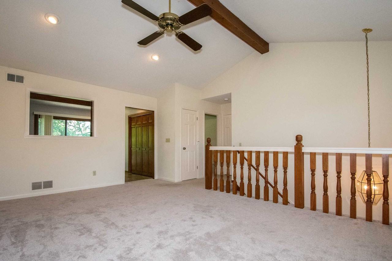 5607 Riley St - Photo 3 of 10