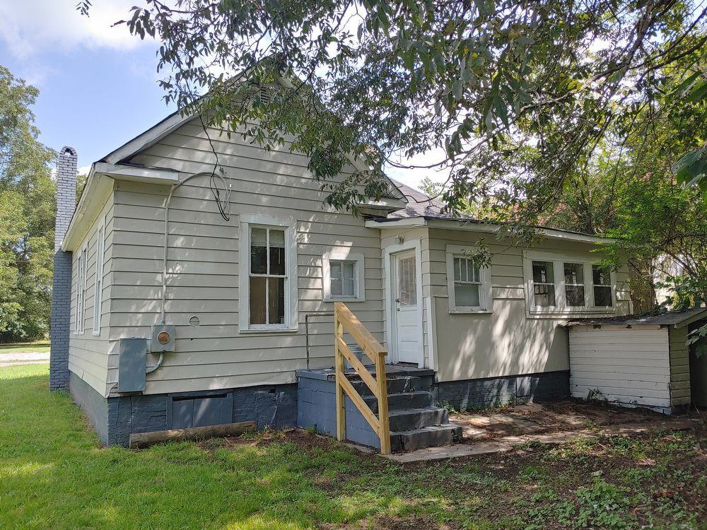 1122 King St - Photo 2 of 13