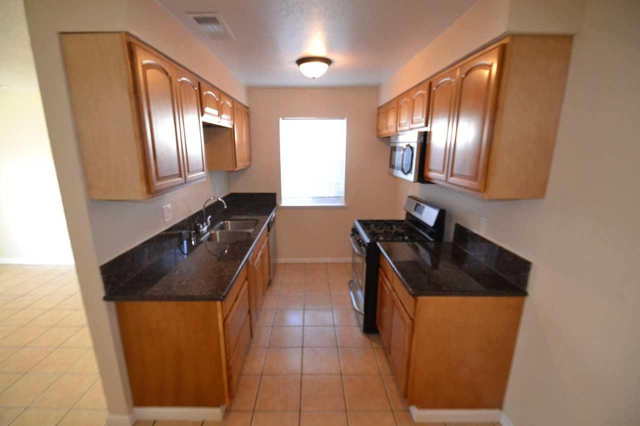 132 4th Ave - Photo 2 of 13