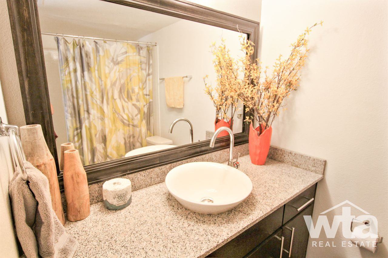 1600 Royal Crest Drive - Photo 3 of 8