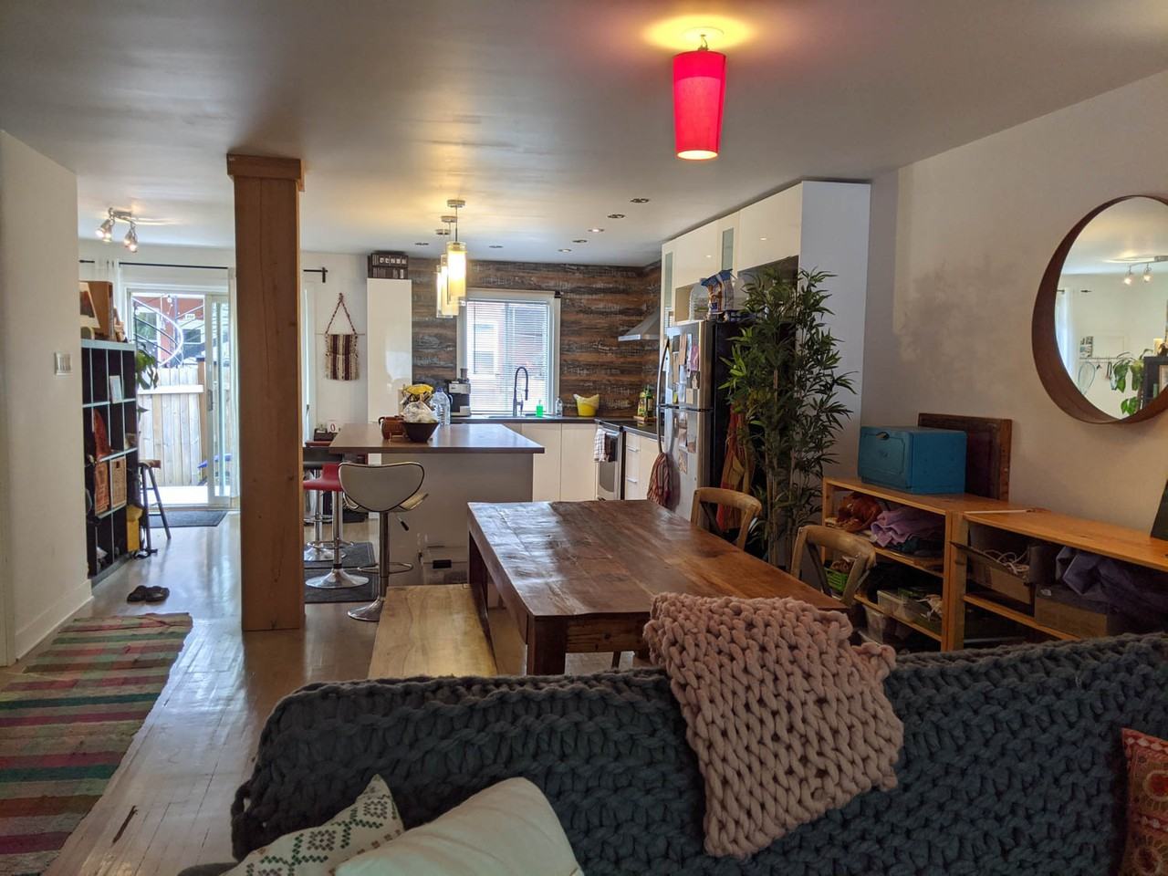 Av Bannantyne & 5e Avenue - Photo 3 of 20