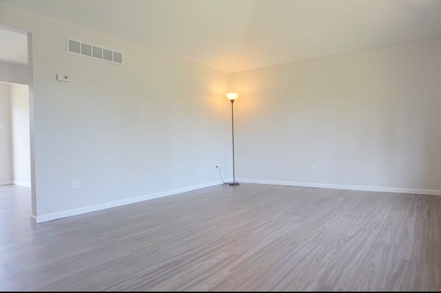 2517 John Bourg Dr - Photo 2 of 15