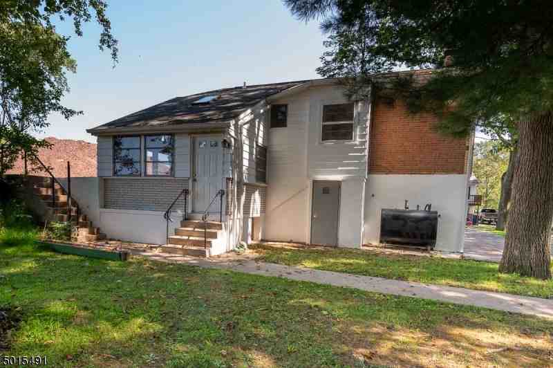 288 Creek Rd - Photo 2 of 20