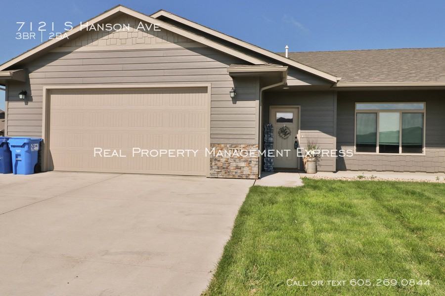 7121 S Hanson Ave #7121