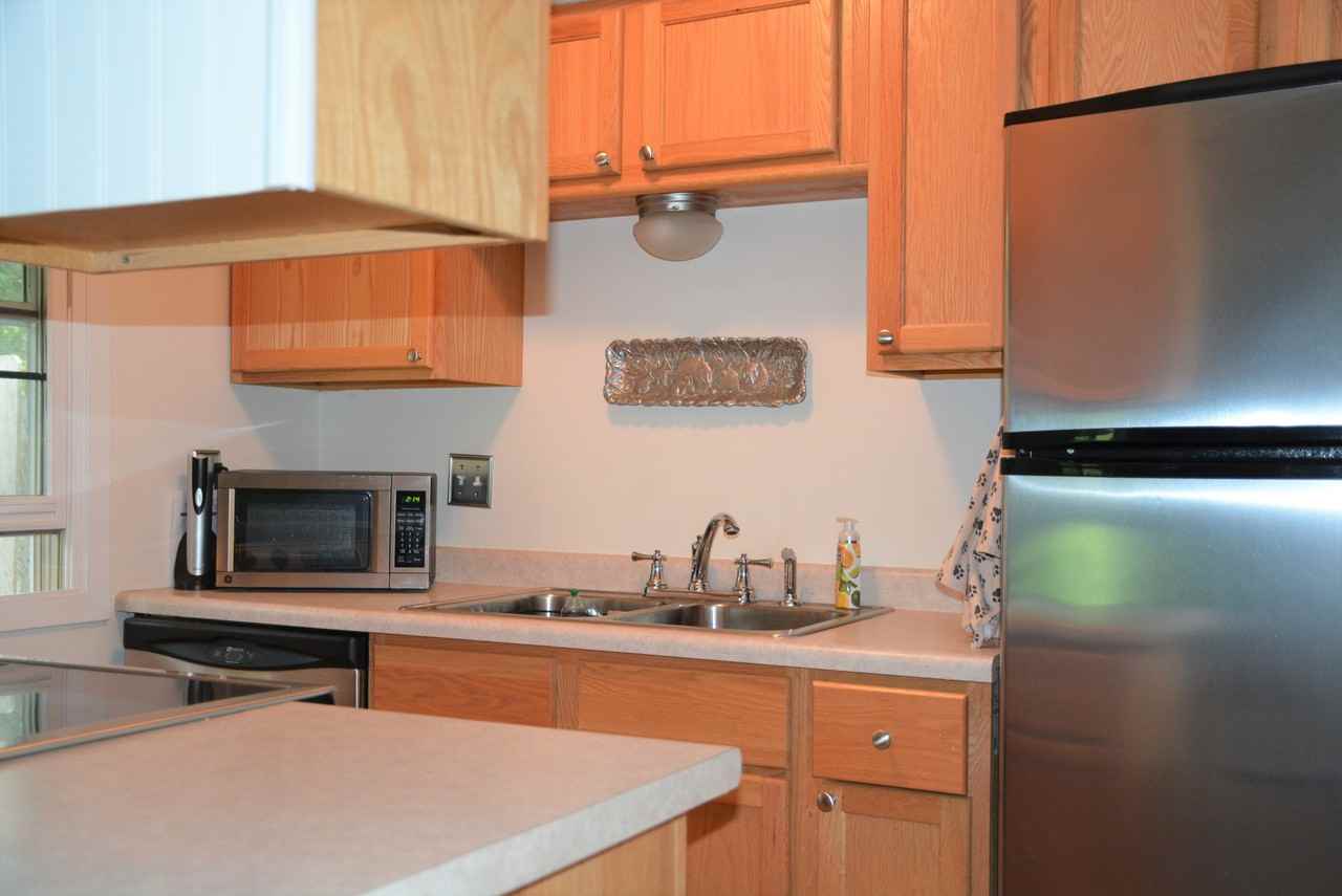 5580 Shorewood Ln - Photo 2 of 17