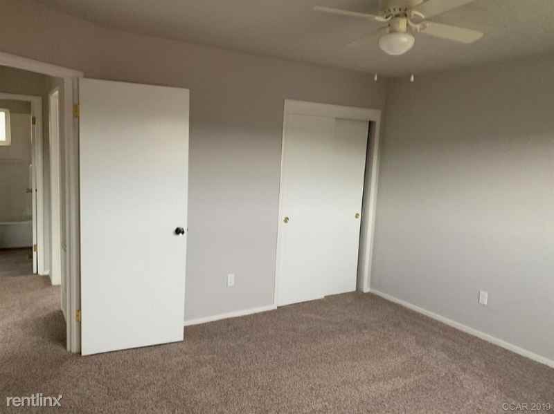 264 Mariposa St - Photo 3 of 10