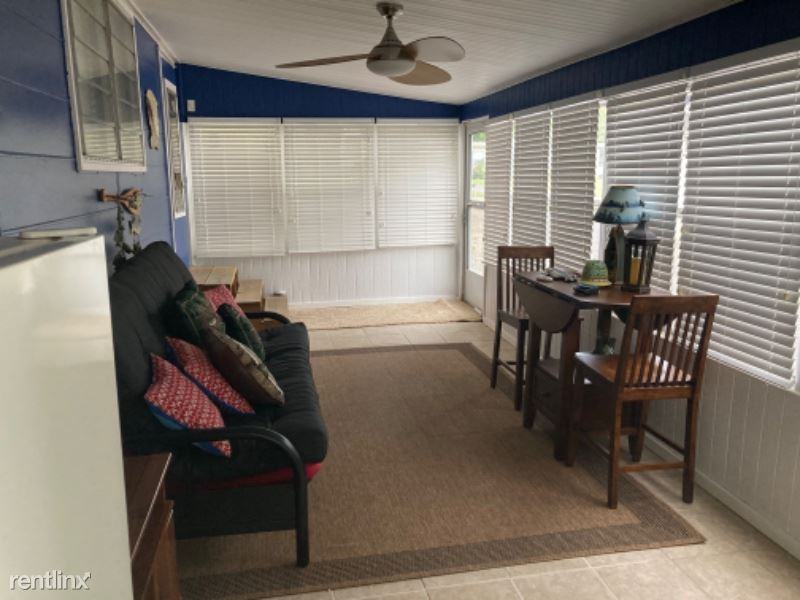 9045 Queen Rd - Photo 2 of 15