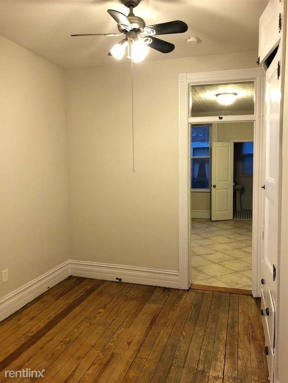 492 Monmouth St - Photo 2 of 15