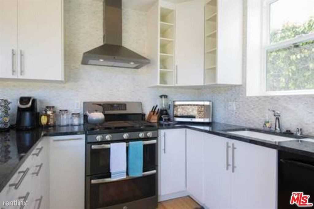 7445 W 81st St - Photo 2 of 12