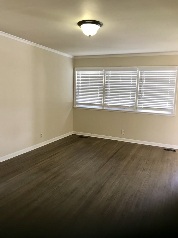 3319 S Toledo Ave - Photo 3 of 13