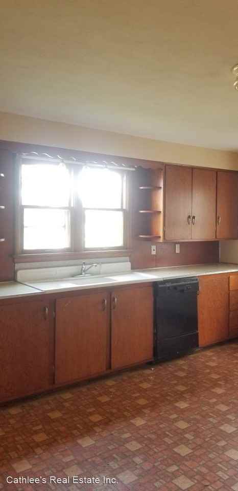 310 E Monroe Ave - Photo 2 of 4