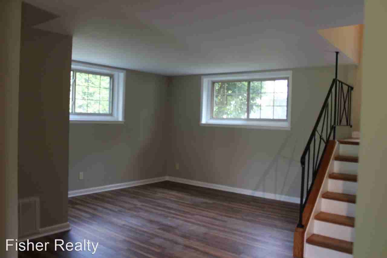 138 Turnpike Rd - Photo 3 of 16