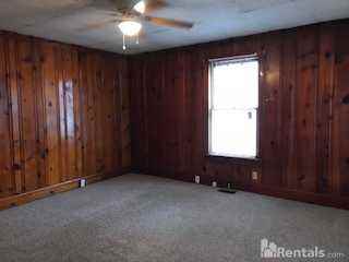 121 Walnut St - Photo 2 of 10