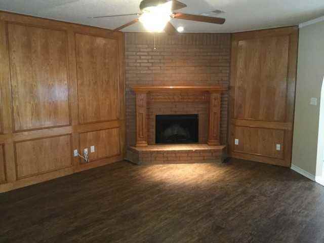 962 Wisperwood Dr - Photo 2 of 18
