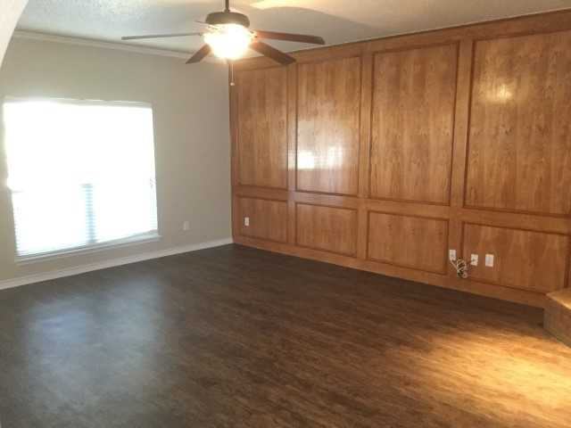 962 Wisperwood Dr - Photo 3 of 18