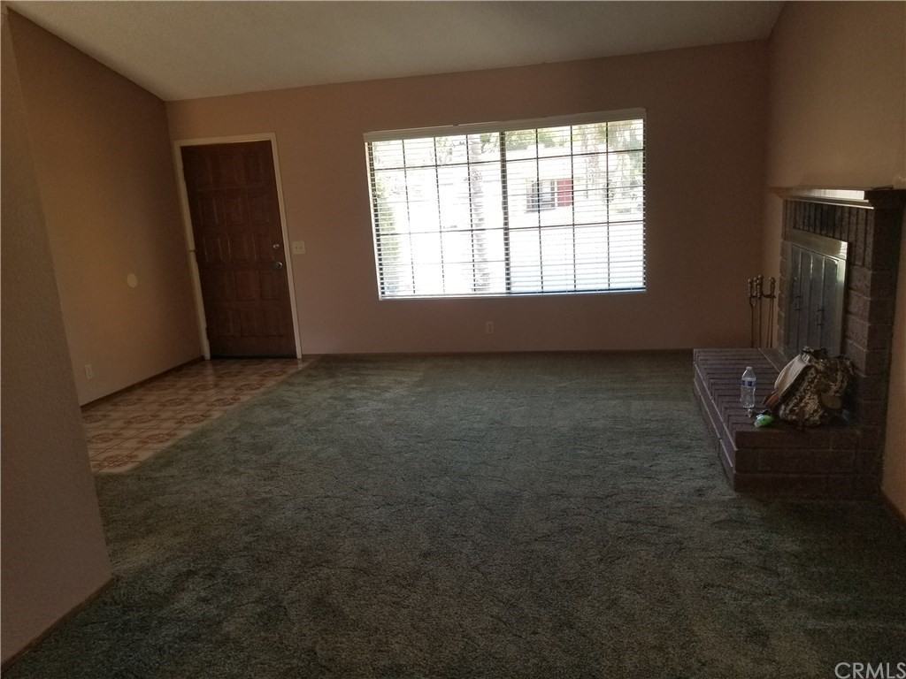 33202 Blanche Dr - Photo 2 of 10