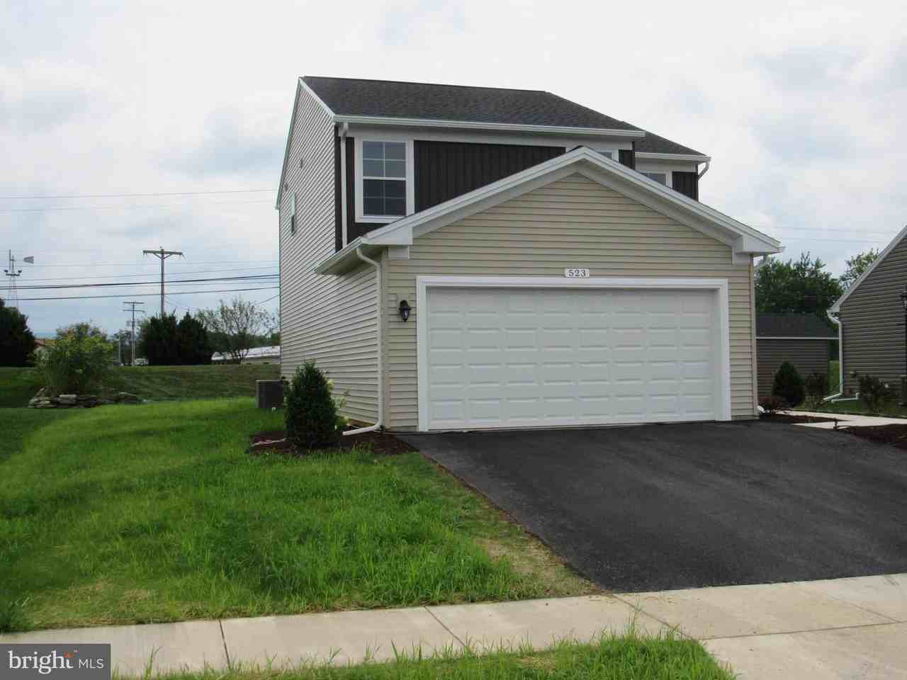 523 Cambridge Ln - Photo 2 of 23
