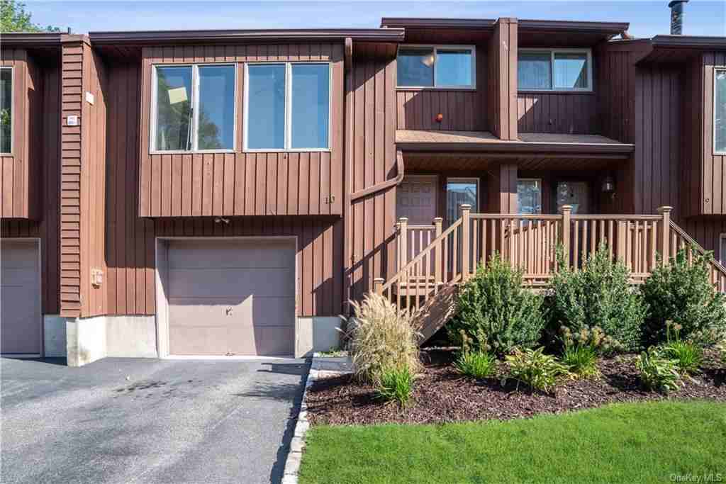 10 Braemar Ct - Photo 2 of 28